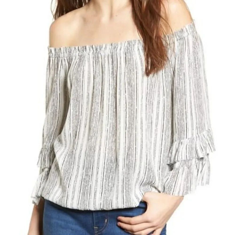 Socialite  Off Shoulder 3/4 Sleeve Top Sz Sm